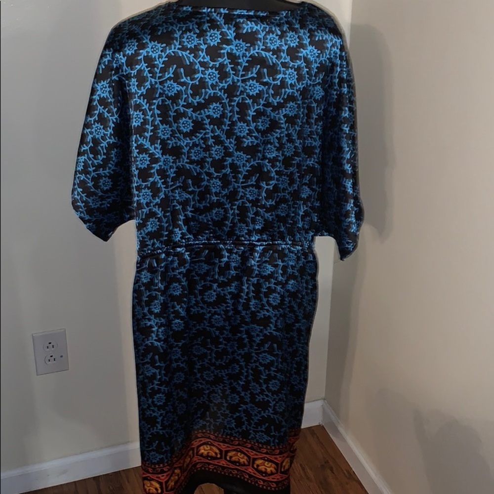 Dress - Picture 6 of 11